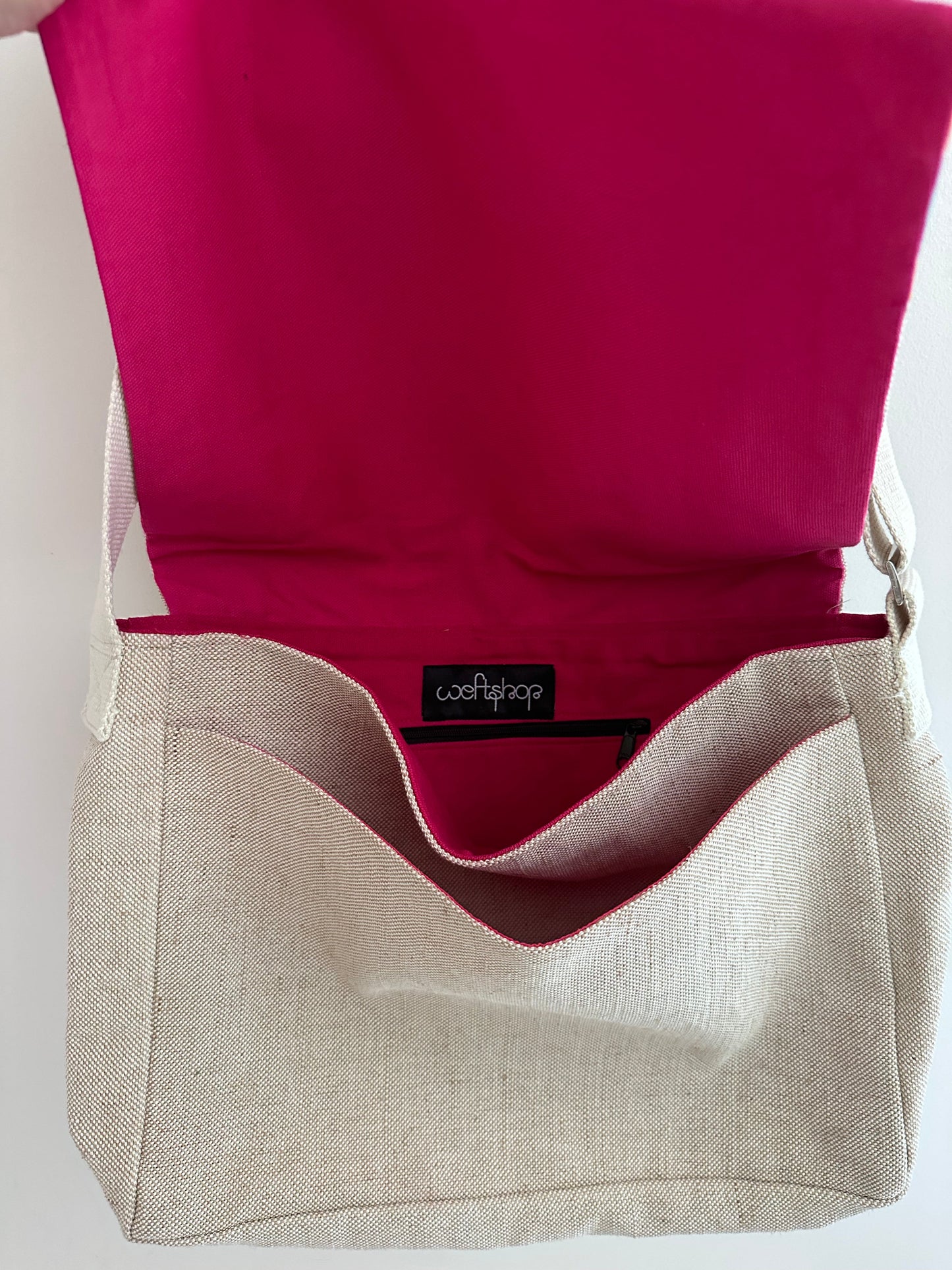Cockatoo Messenger Bag in Hot Pink