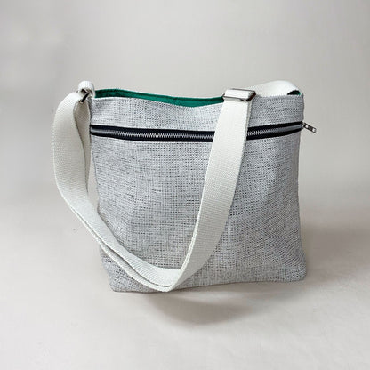 Cockatoo Crossbody Jute Shoulder Bag in Green